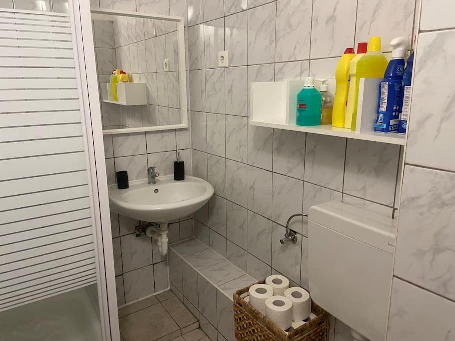 Premium One-bedroom Appartement Cologne